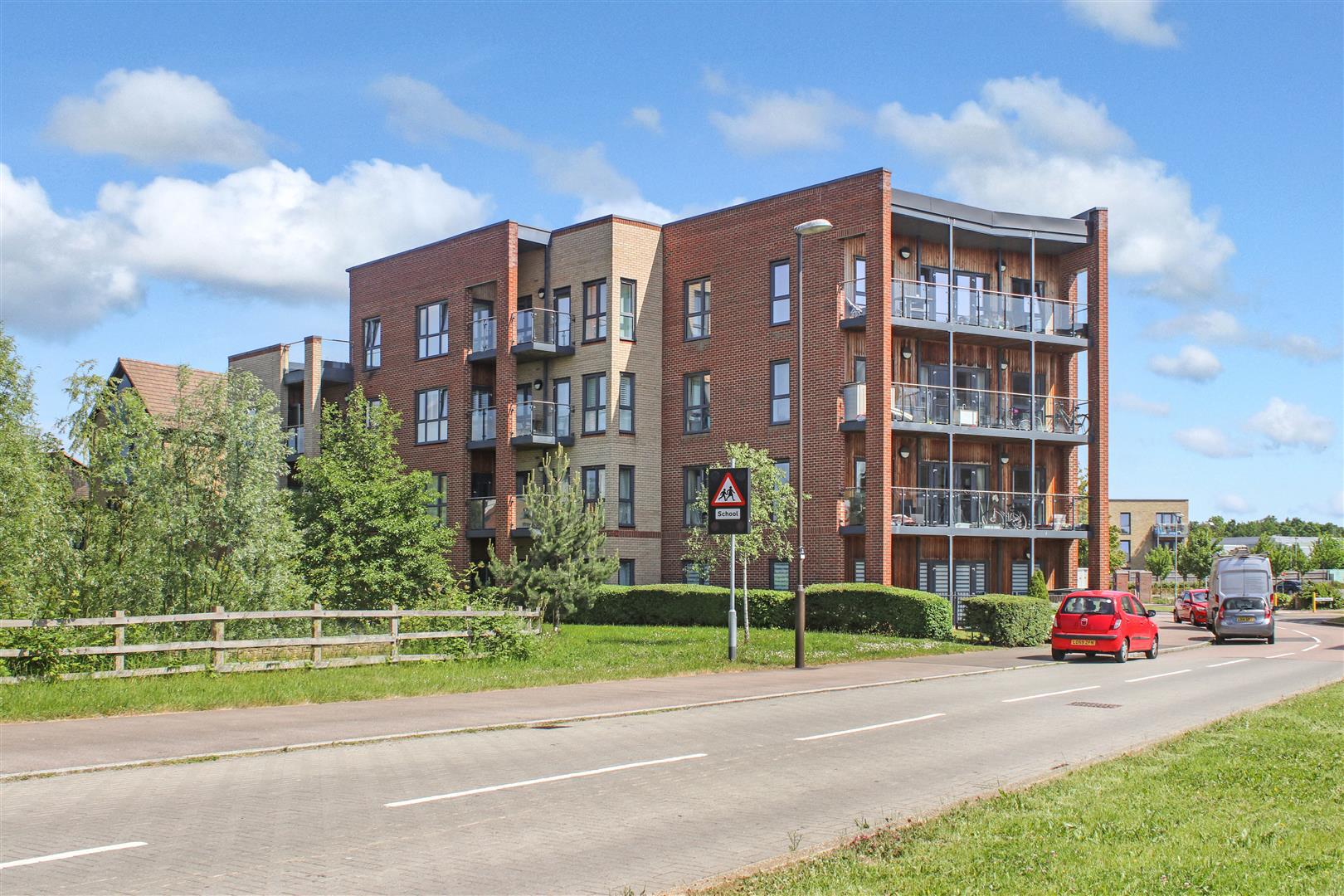 14 Atlas Way, Oakgrove, Milton Keynes